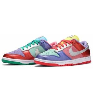 NEW W Nike Dunk Low  SE Sunset Pulse Size 7 /5.5 men
